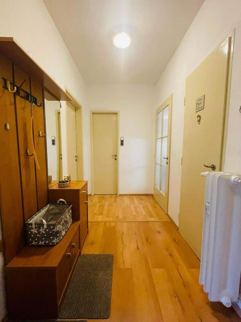Lovely 2Bdr In Center, Wifi & Self-Check In Bratislava Esterno foto